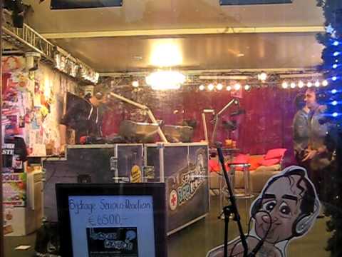 Hello - Martin Solveig & Dragonette -Serious Request - Glazen Huis Eindhoven - 23-12-2010