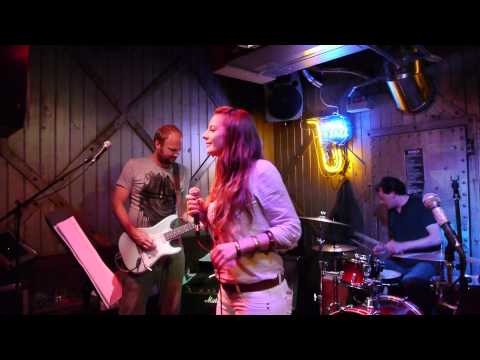 Rianne@Stiels with Seven Nation Army (Singalong June 2011 Stiels Haarlem)