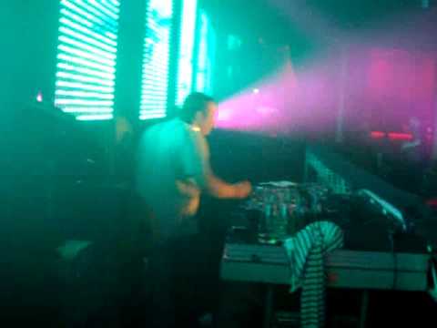 Scott Bond playing Human Movement - Love Has Come Again at Fredan Tivoli, Helsinki, Fri 6th May 2011