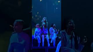 wit it this christmas - ariana grande (live sweetener/tyn world tour dallas)