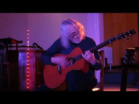 Acoustic guitarist Gordon Giltrap plays Heartsong live in concert