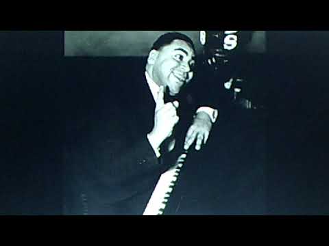 Fats Waller, piano solo:  "Sweet Savannah Sue"  (1929)