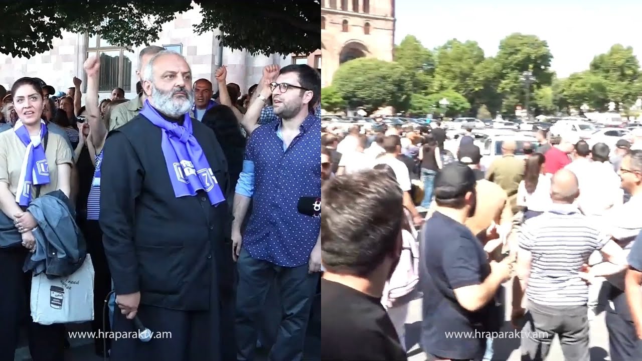 Ոստիկանները ձայնային ազդանշաններով փորձում են խլացնել Բագրաստ սրբազանի ձայնը