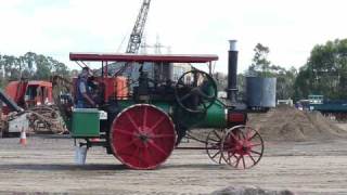 preview picture of video 'Scoresby Steamfest 2009 - Grand Parade'