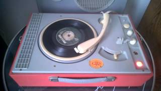 Johnny Hallyday....( les mauvais garçons/ ça fait mal )   1964