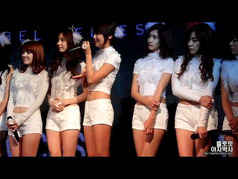 [Fancam] 091015 SNSD - Interview@New Chocolate love Showcase