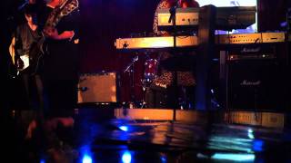 Lillix - Nowhere to Run