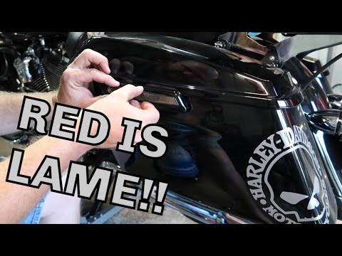 ROAD GLIDE SADDLE BAG REFLECTOR SWAP