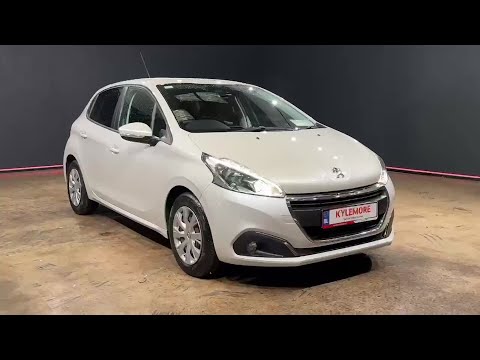 Peugeot 208 PURETECH 1.2 AUTOMATIC - REVERSE CAMER - Image 2