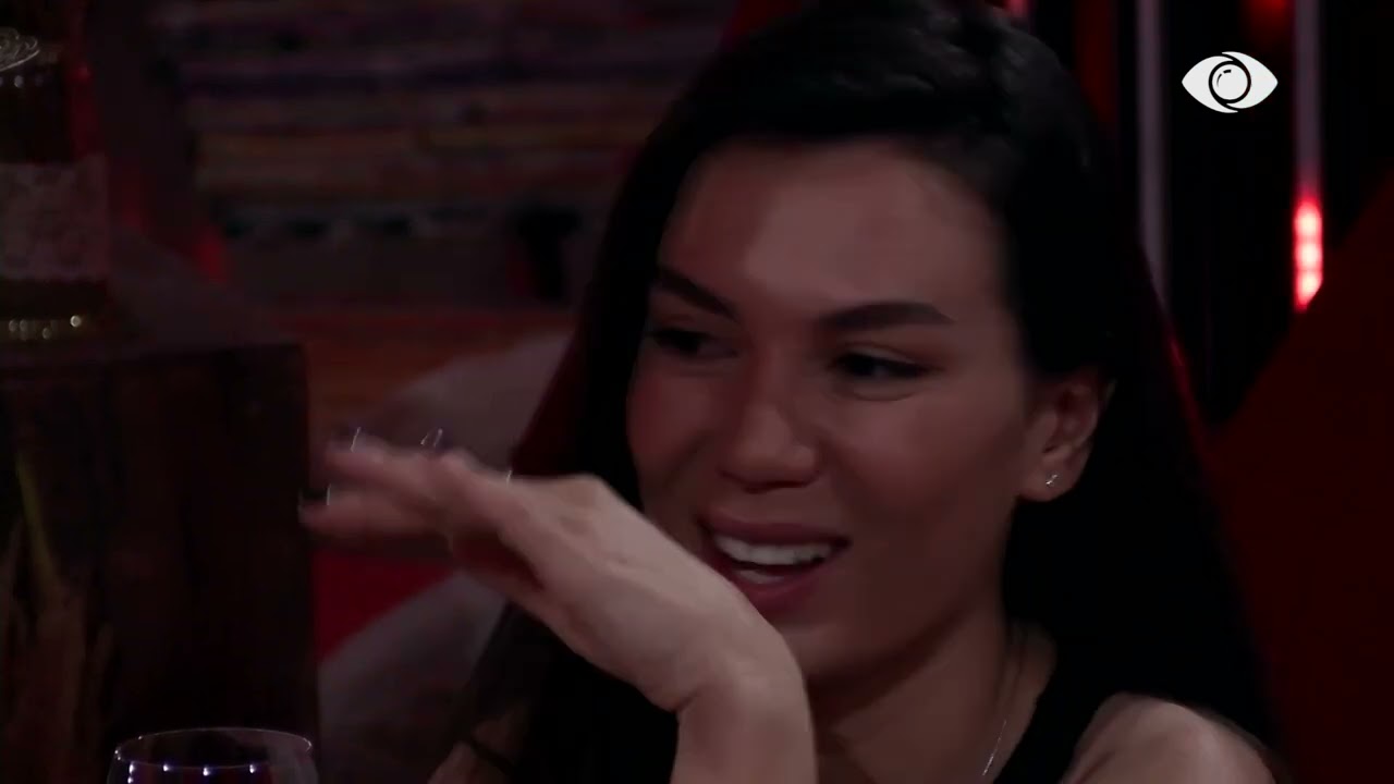 “E kapja për dore dhe e çoja në shtëpi…”/ Laerti bisedon me Olën për një pëlqim gjimnazi