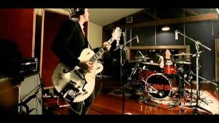 The Living End - &#39;I Can&#39;t Give You What I Haven&#39;t Got&#39; (Official Music Video)
