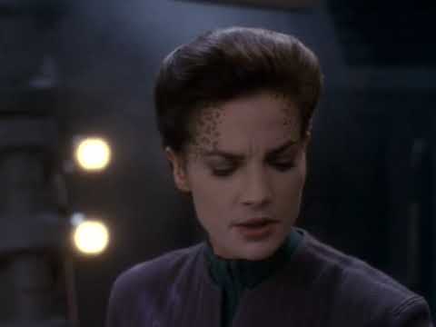 USS Centaur Vs. Sisko's Jem'Hadar Ship