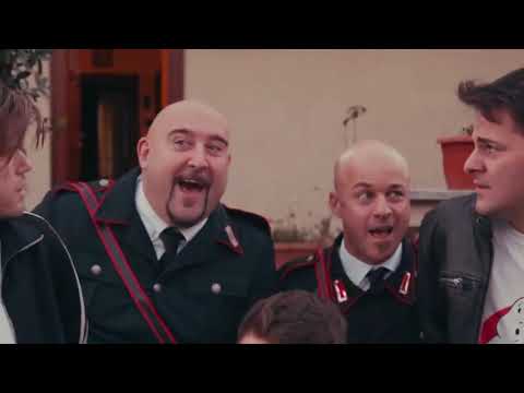 iPantellas! QUANDO LA NONNA TROVA FUMAGALLI _Parodia_ - iPantellas & Amedeo Preziosi