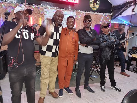 Lesasa joker & Darzee kalend  bilenge musica du congo invitee  funeral of Quitarist Rocky bila