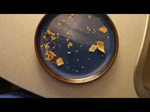 MongoTV_6716 - Spiser Stykke Winerbrød Lørdag Eftermiddag