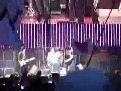 The Rolling Stones Amy Winehouse Aint Too Proud to Beg IOW F