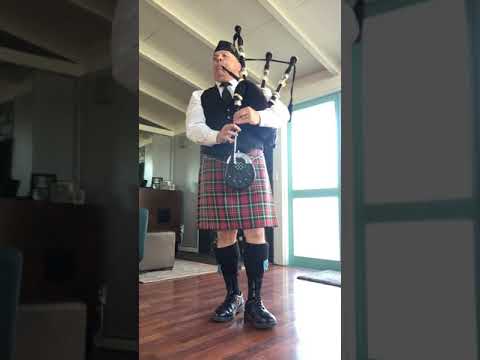 Auld Lang Syne bagpipes