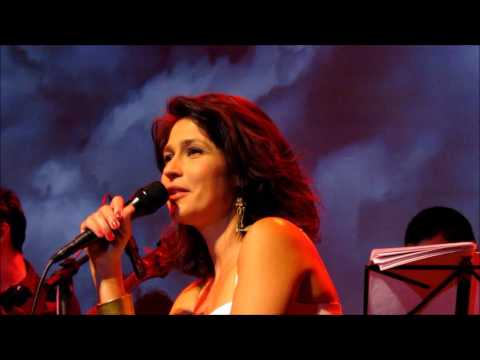 Marina De La Riva canta Bethânia / É de Manha, Esse Cara e Tatuagem / MIS SP 23 07 16