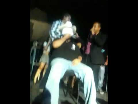 Sus cumpliaños de DJ LARA en el eclipse