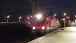 Электровоз ЭП20-038 с поездом №028 Симферополь-Москва пролетает станцию Перово