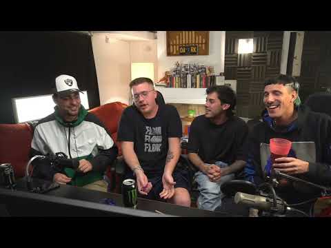 PIZZA CON CHAMPAN - #3 - ALIENS, LIONEL MESSI Y CARLITOS