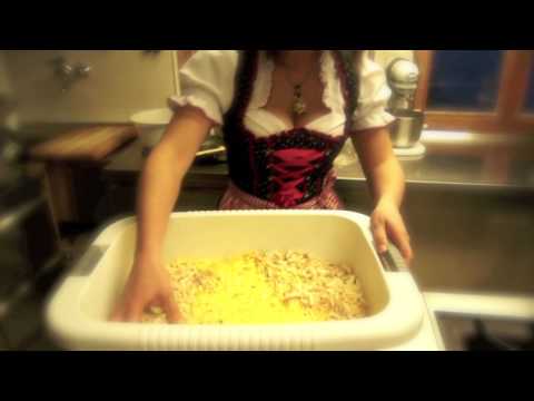 Make your own Tyrolean bacon dumplings