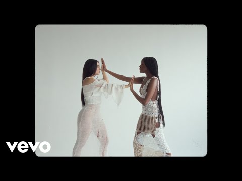 BLU - LA NIÑA feat. MYSIE (Official Visualizer)