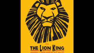 Disney&#39;s The Lion King Broadway Musical-The Lioness Hunt