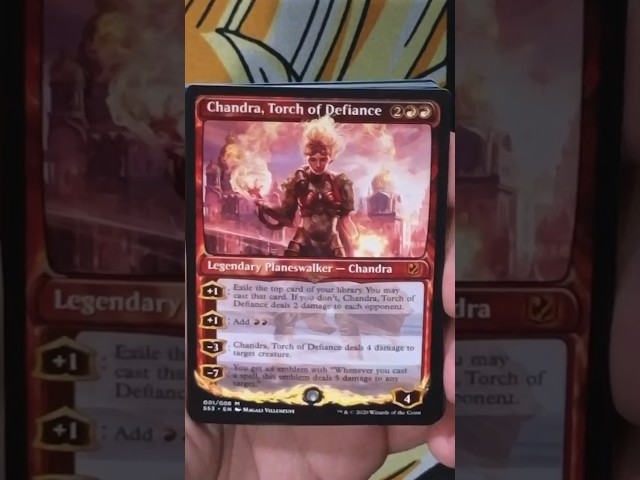 Vídeo relacionado con Magic The Gathering MTG Signature Spellbook Chandra EN