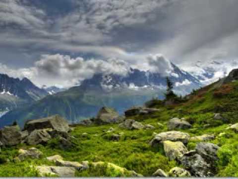 JUNII DE LA JIDVEI -Bate vantu-n Curmatura