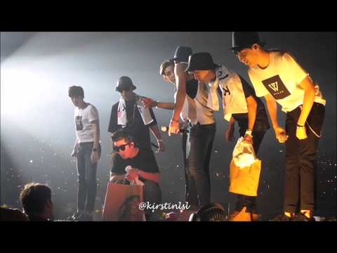 140914 [FANCAM] WINNER Seunghoon fall from stage + Mino & Taehyun Focus @ YG Family 2014 Galaxy Tour