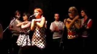 pipettes &quot;pull shapes&quot; at easy street records