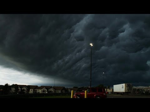 Maryville, MO | MASSIVE Shelf Clouds, Heavy Downpur and Lightning during the morning - July 12, 2023