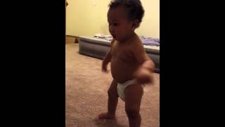 10 month old baby jammin' to Smokey Robinson's "Share it"