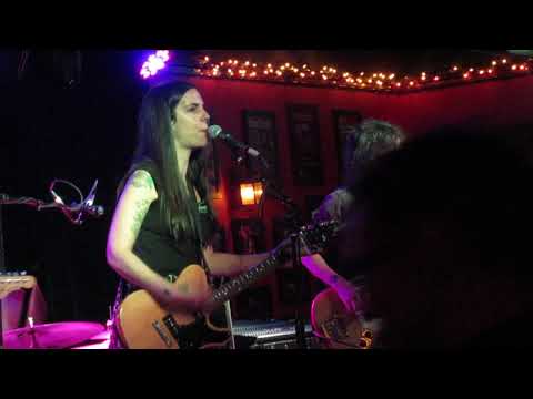 Sarah Borges and The Broken Singles    "Same Old 45"