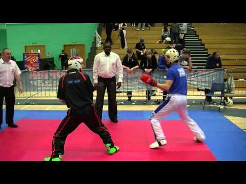 Nathan Armstrong v Laszlo Gombos The W O N  2015