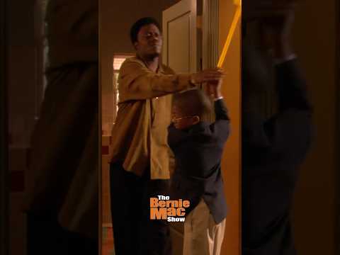 The Bernie Mac Show :” Bernie Catches Jordan Fooling Around”😂