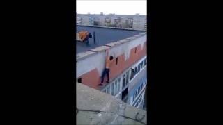 faze tari exercitii pe marginea blocului