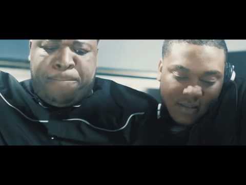 A dupla Pzee Boy & Kelson Mario  Docks Club Portugal