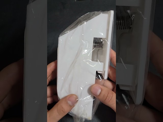Vídeo relacionado con Uonlytech Caja de Almacenamiento Oculta Forma de Enchufe de Carga Blanco, Plástico Resistente Compartimento Secreto para Guardar Dinero y Objetos Preciosos