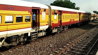 preview picture of video '14720 Bilaspur - Bikaner Weekly Antyodaya Express not halt @ladnun Rajasthan'