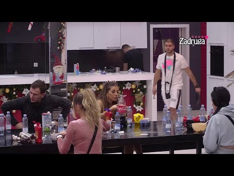 Zadruga 5 - Dejan poželeo Marijani prijatnu večeru pred Dalilom - 30.11.2021.