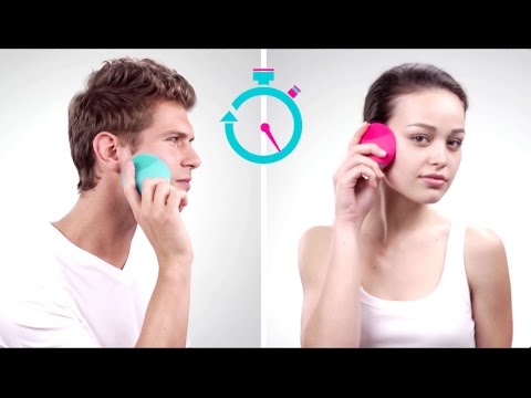 How To Use The Foreo Luna Mini Cleansing Tool