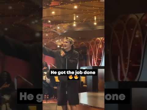 White Guy Sings Keith Sweat On A Cruise 😄 🔥