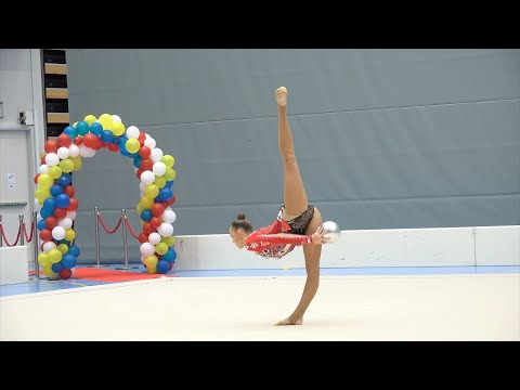 Rebecca Gergalo ball 2020-03-07