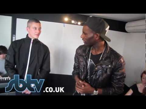 Devlin & Wretch 32 | "Off With Their Heads" - [Live Performance]: SBTV