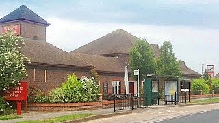 Wawne Ferry, Wawne Road, Bransholme, Hull HU7 4ND