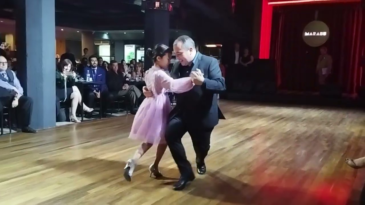 Hernán Álvarez Prieto y Anju Yagihashi