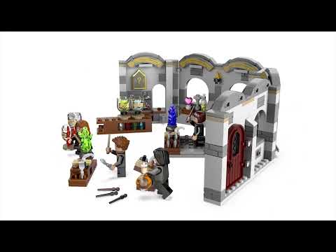 thumbnail video image 2 of Set LEGO Harry Potter Tm Castillo de Hogwarts: Clase de Pociones 76431, 2 of 5