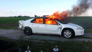 preview picture of video 'Extinguishing vehicle with Fire Cap Plus foam'